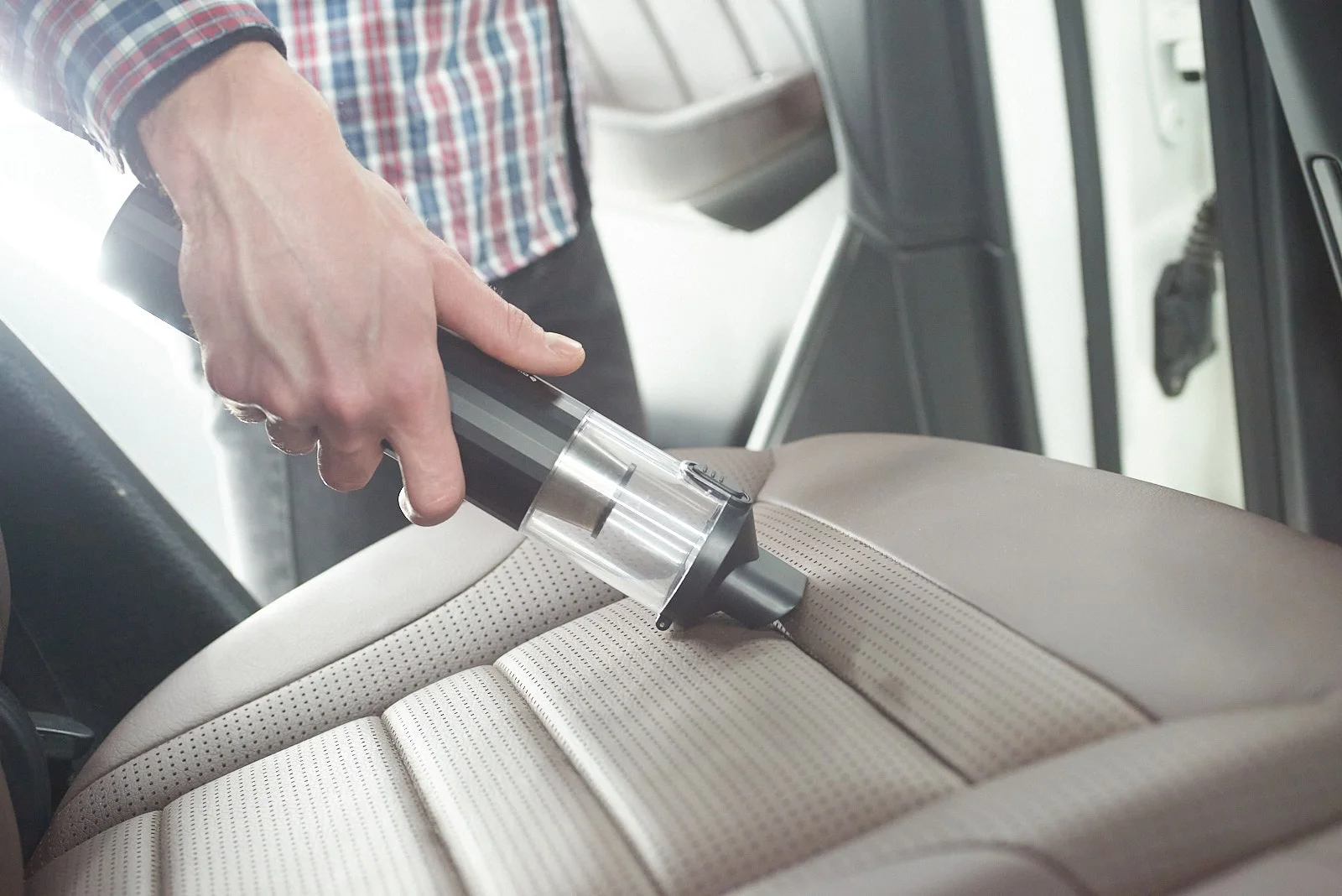 cordless handheld vacuum for Chevrolet Colorado